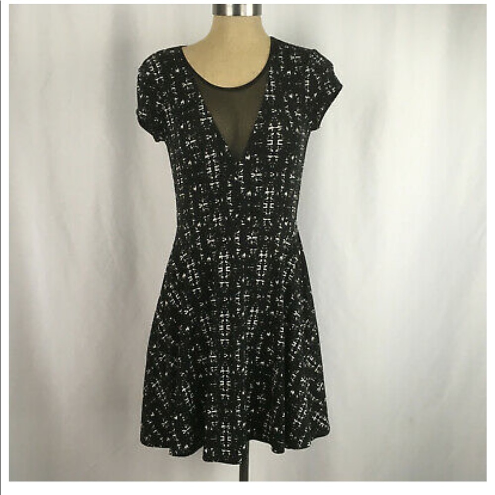 Kimchi Blue deep v mesh skater dress small